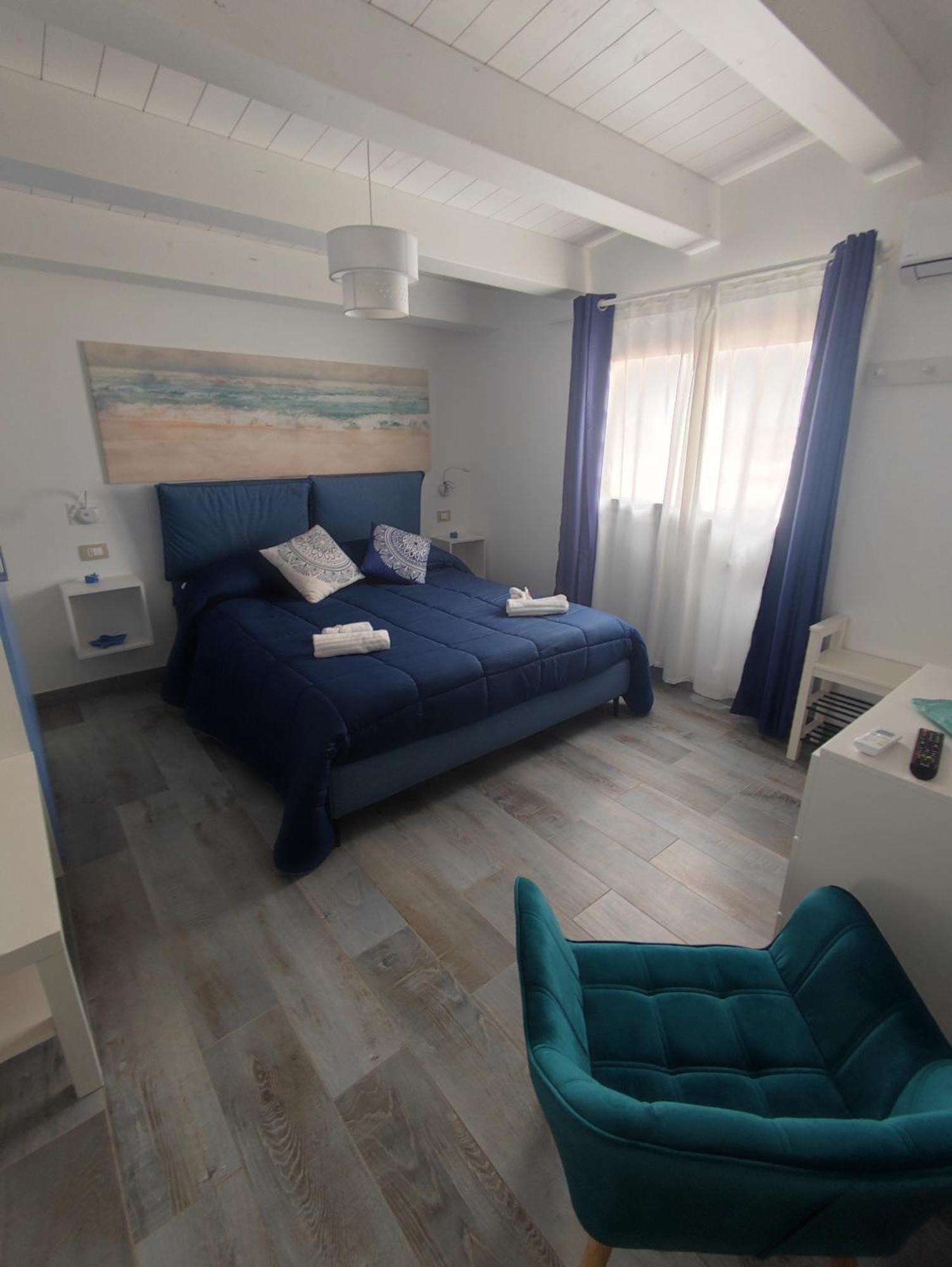 Amareilmare2 Apartman Marzamemi Szoba fotó